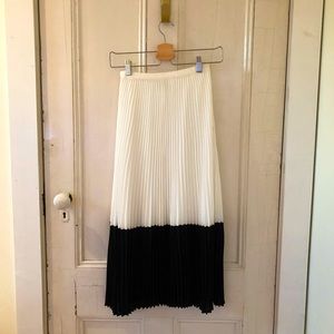 Babaton skirt, size XS